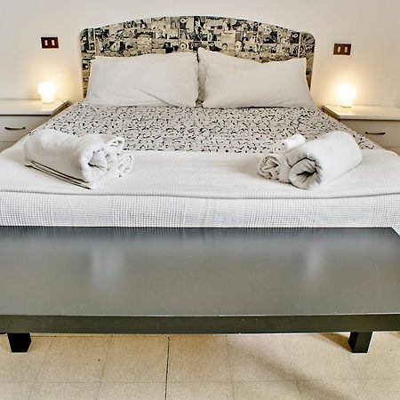 Colorato E Vivace Bilocale Lejlighed Lucca Eksteriør billede